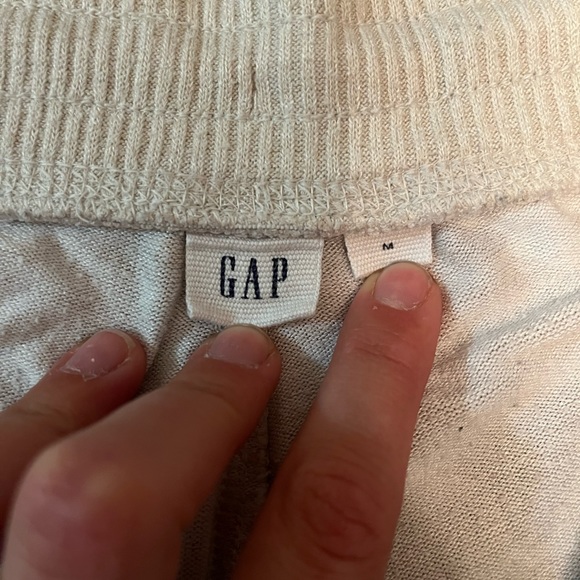 |2 for $30| Gap - Tan, Cream, and White Camouflage Joggers - Picture 5 of 8